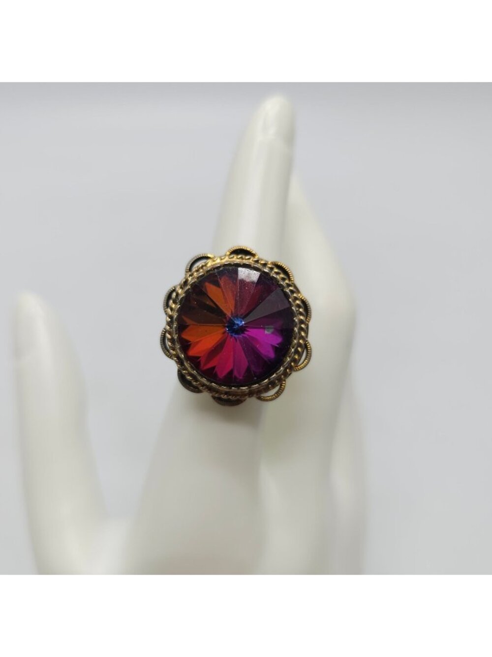 Whiting And Davis Vintage Glass Watermelon Rivoli Cocktail Ring 6